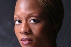 Фото №1 Шаррон Уоррен