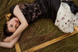 Фото №2 Поппи Корби-Туч