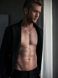 Фото №1 Арас Булут Ийнемли