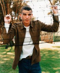 Фото №1 Джош Хартнетт