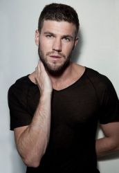 Фото №1 Остин Стоуэлл