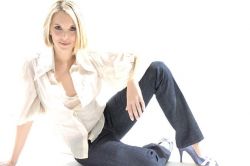 Фото №2 Карла Петерсон