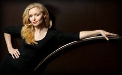 Фото №1 Эсси Дэвис