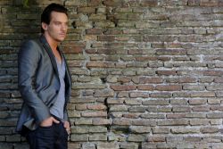 Фото №1 Джонатан Риз Майерс