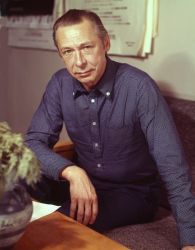 Фото №1 Олег Ефремов