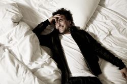 Фото №1 Джонни Галэки