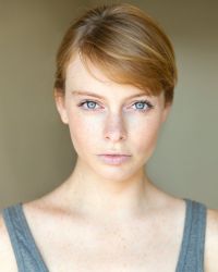 Фото №1 Хлоя Херст