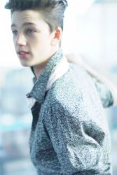 Фото №2 Эш Стаймест