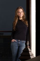 Фото №2 Хилари Суэнк