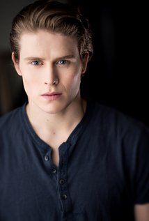 АрДжей Фезерстонхо